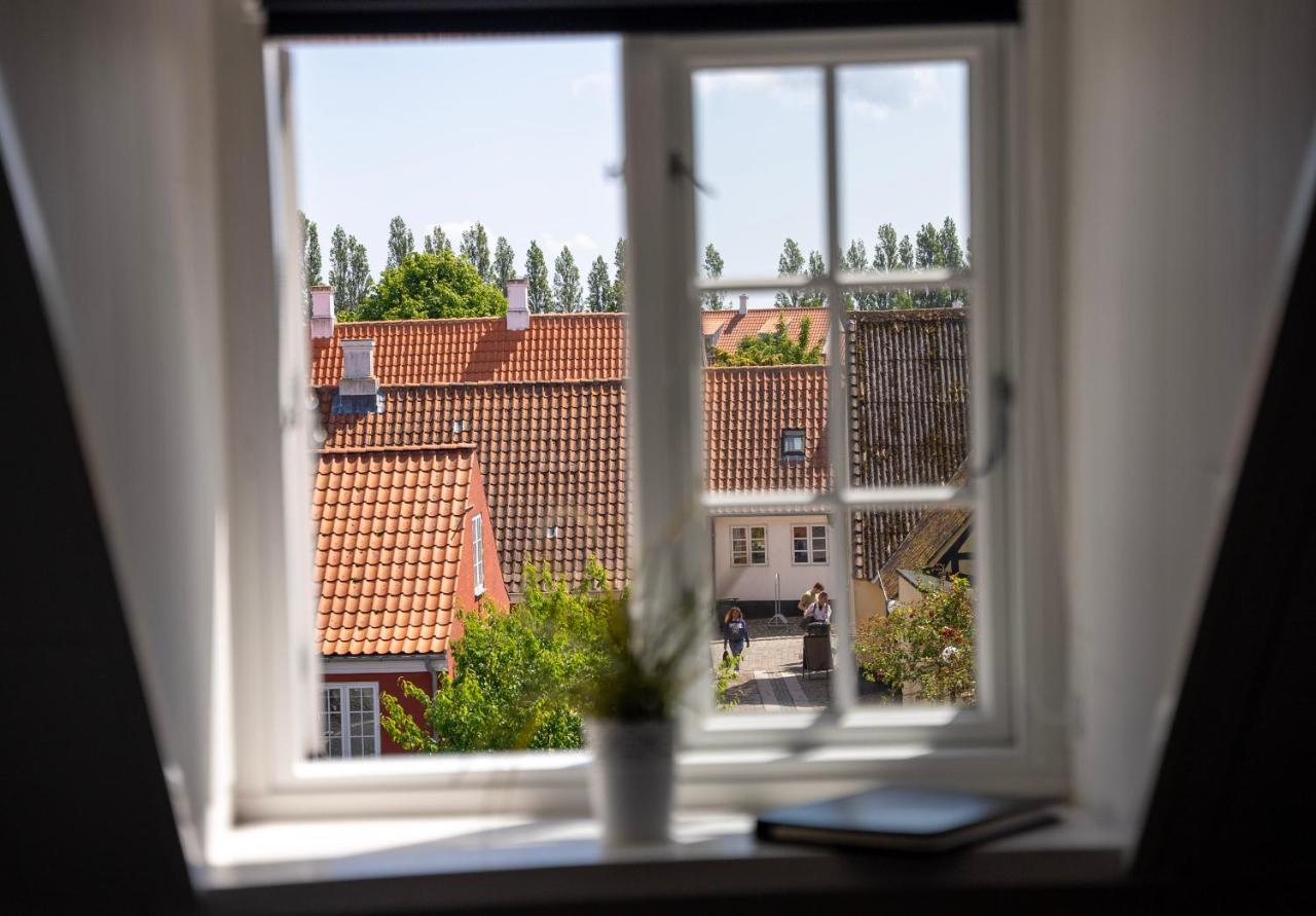 Hotel Aerohus Ærøskøbing Bagian luar foto