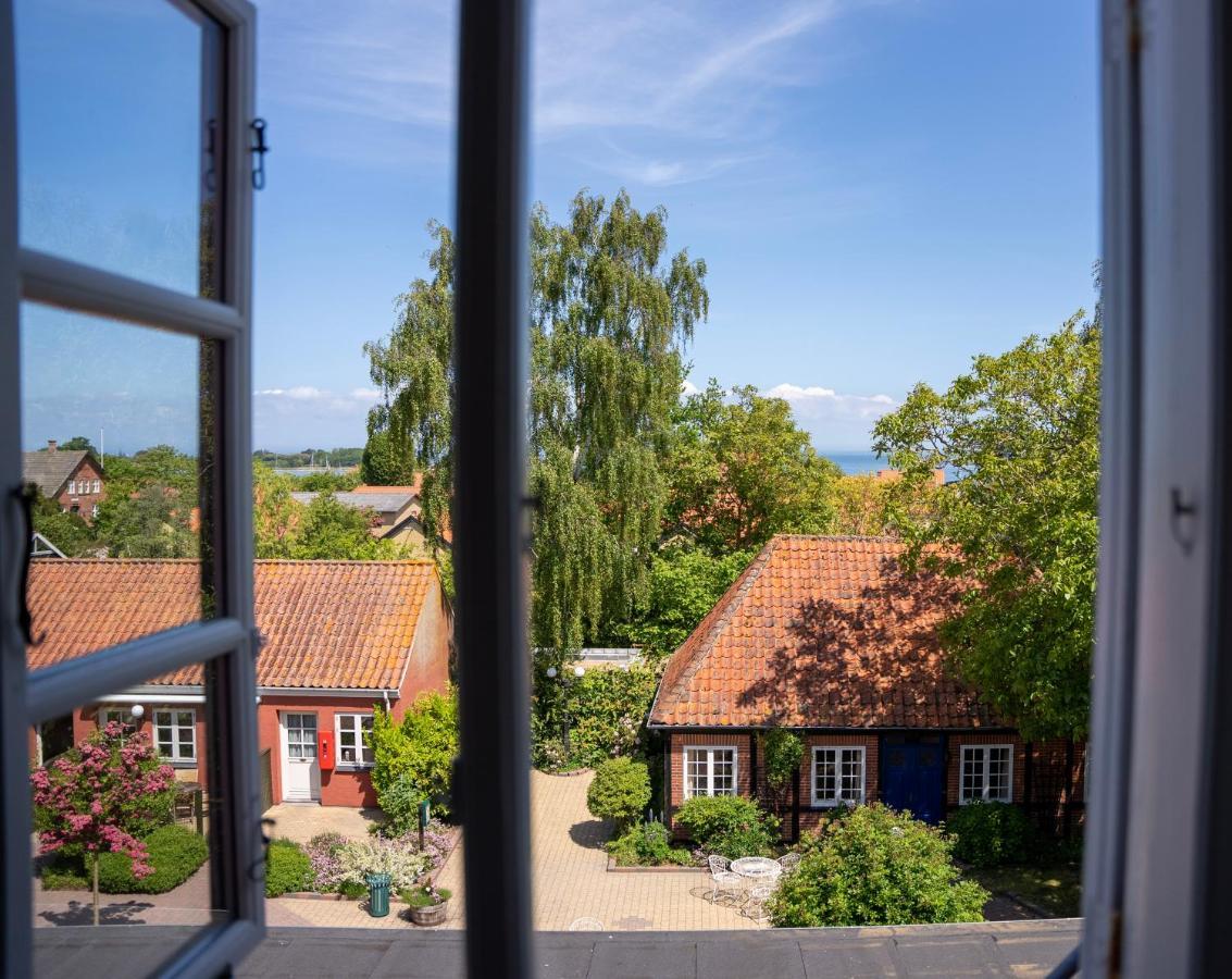 Hotel Aerohus Ærøskøbing Bagian luar foto
